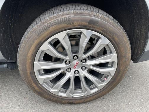 Sterling Metallic 2023 GMC Yukon XL Denali