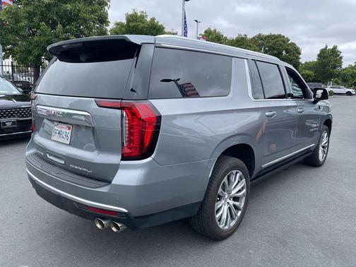 Sterling Metallic 2023 GMC Yukon XL Denali