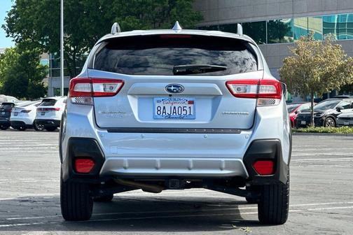 Ice Silver Metallic 2018 Subaru Crosstrek 2.0i Limited