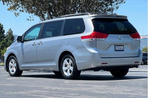 2013 Toyota Sienna LE