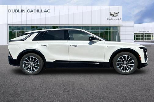 Crystal White Tricoat 2024 Cadillac LYRIQ Sport