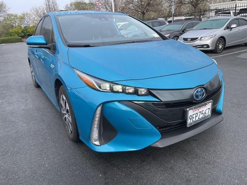 2022 Toyota Prius Prime XLE