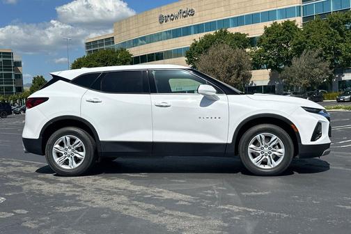Summit White 2021 Chevrolet Blazer 1LT