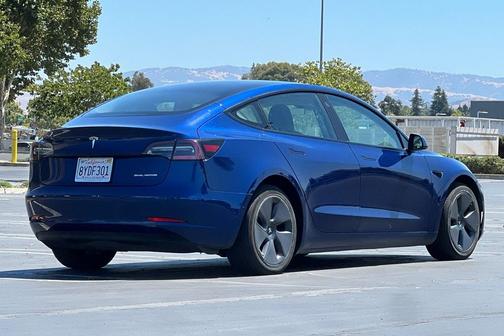 2021 Tesla Model 3 Long Range