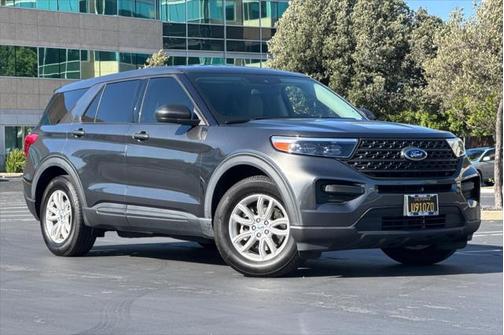 2020 Ford Explorer Base