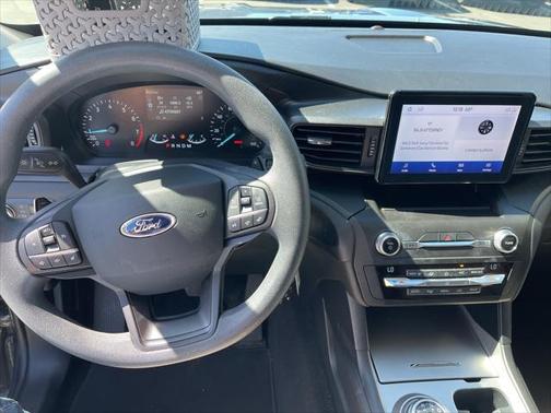 2020 Ford Explorer Base