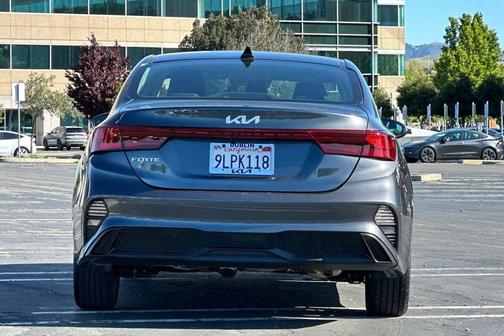 Gravity Gray 2024 Kia Forte LXS