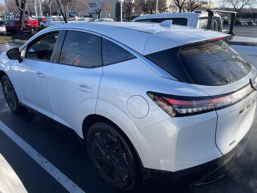 2025 Nissan Murano Platinum