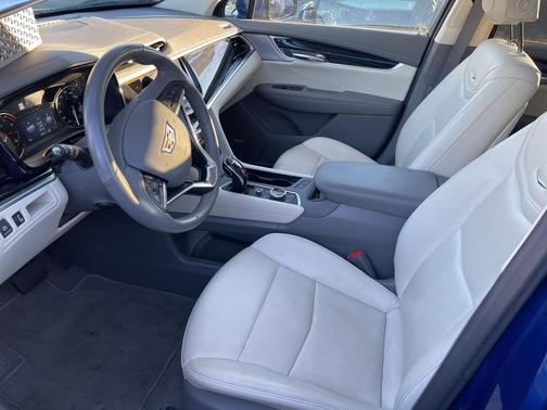 2025 Cadillac XT6 Premium Luxury AWD