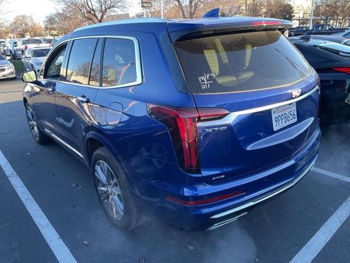 2025 Cadillac XT6 Premium Luxury AWD