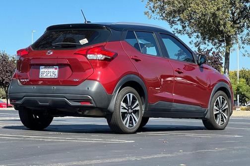 2020 Nissan Kicks SV