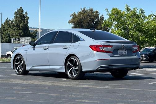 Sonic Gray Pearl 2022 Honda Accord Hybrid Sport