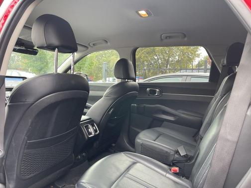 2022 Kia Sorento Hybrid S