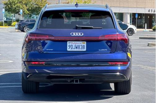 2022 Audi e-tron Premium