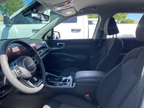 Glacial White Pearl 2025 Kia Sorento LX