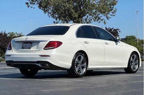 2018 Mercedes-Benz E-Class E 300
