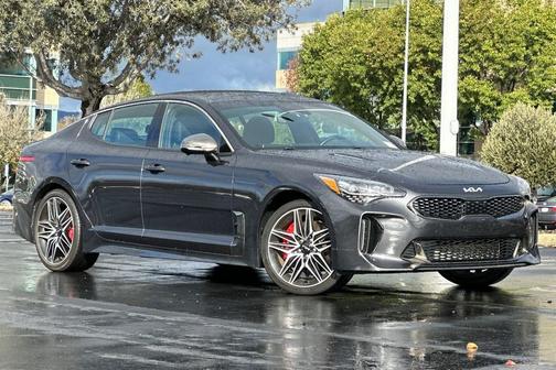2023 Kia Stinger GT2