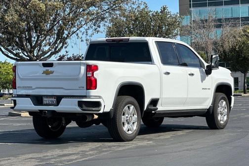 Summit White 2022 Chevrolet Silverado 3500 LTZ