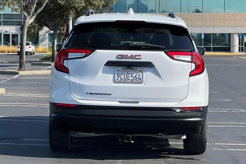 2022 GMC Terrain SLT