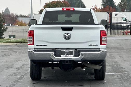 2023 RAM 3500 Big Horn Crew Cab 4x4 8' Box