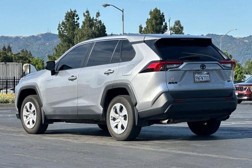 Silver Sky Metallic 2024 Toyota RAV4 LE