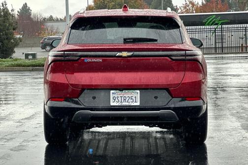 2025 Chevrolet Equinox EV LT