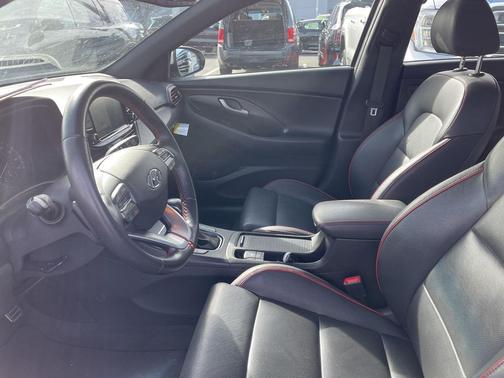 2018 Hyundai Elantra GT Sport