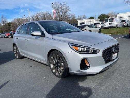 2018 Hyundai Elantra GT Sport