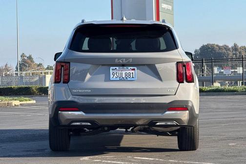 2025 Kia Sorento S