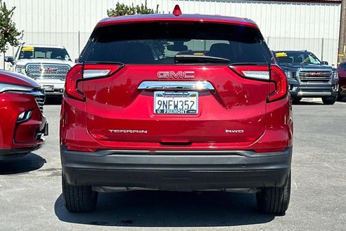 2024 GMC Terrain SLE