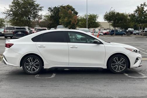 2022 Kia Forte GT-Line
