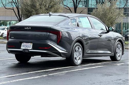 2025 Kia K4 LX