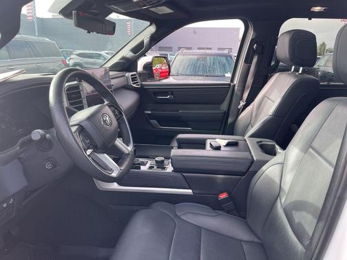 Wind Chill Pearl 2024 Toyota Sequoia Platinum