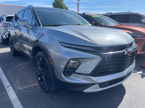 Sterling Gray Metallic 2026 Chevrolet Blazer 2LT