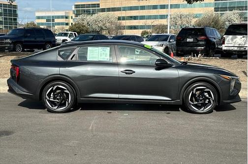 2025 Kia K4 EX