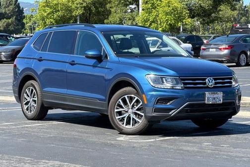 Silk Blue Metallic 2019 Volkswagen Tiguan 2.0T SE 4MOTION