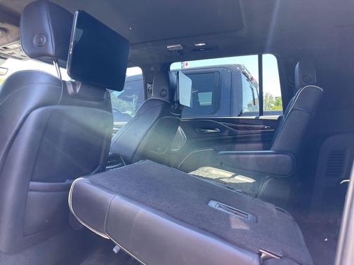 Crystal White Tricoat 2021 Cadillac Escalade ESV Sport Platinum