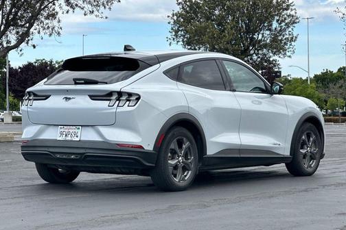 Space White Metallic 2023 Ford Mustang Mach-E Select