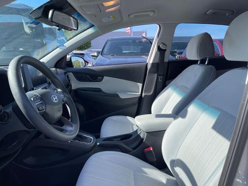 Cyber Silver 2023 Hyundai KONA SEL