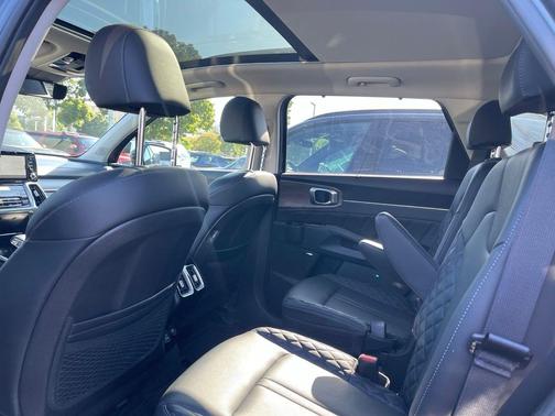 Gravity Grey 2023 Kia Sorento SX
