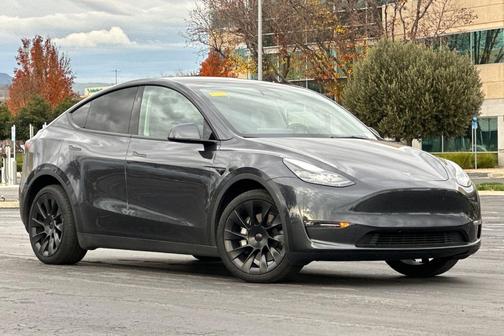 2025 Tesla Model Y Long Range Dual Motor All-Wheel Drive