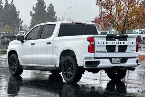 2022 Chevrolet Silverado 1500 Custom