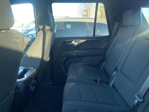 2025 Chevrolet Tahoe LS