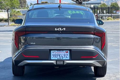 2025 Kia K4 LXS