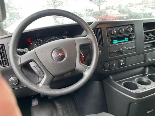 2024 GMC Savana 2500 Work Van