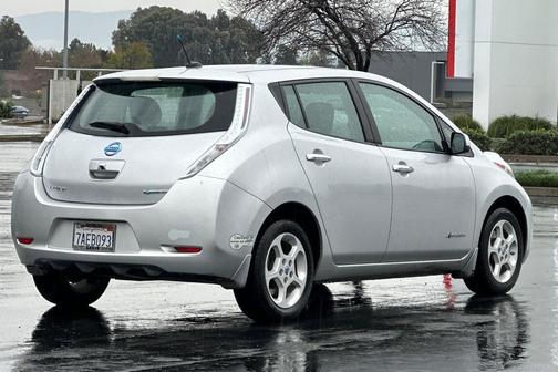 2013 Nissan Leaf SV