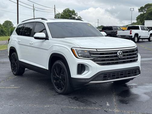 Pure White 2024 Volkswagen Atlas 2.0T SE w/Technology