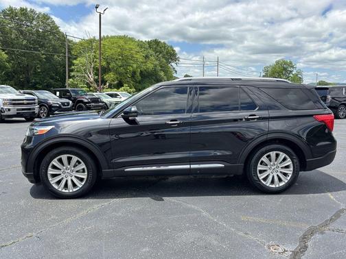 Black Metallic 2020 Ford Explorer Limited
