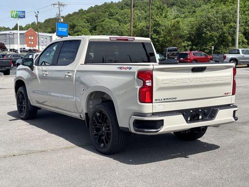 White Sand 2026 Chevrolet Silverado 1500 RST