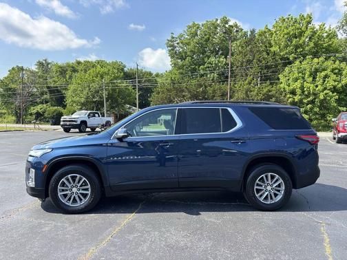 Northsky Blue Metallic 2022 Chevrolet Traverse LT Leather